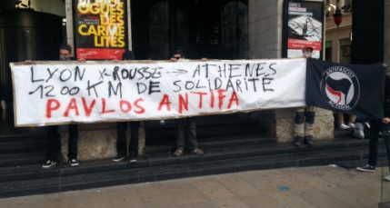 Manifestation des antifascistes place de la Comédie Manifestation des antifascistes place de la Comédie