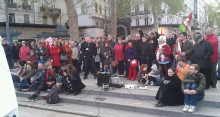 Lyon : 150 personnes &eacute;coutent M&eacute;lenchon dans la rue