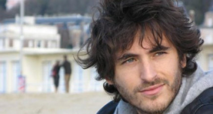 Le lyonnais Micka&euml;l Miro parle de sa participation dans "Un air de famille"