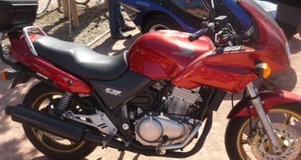 L’opération "Toutes en moto" réunit 400 motardes à Lyon L’opération "Toutes en moto" réunit 400 motardes à Lyon