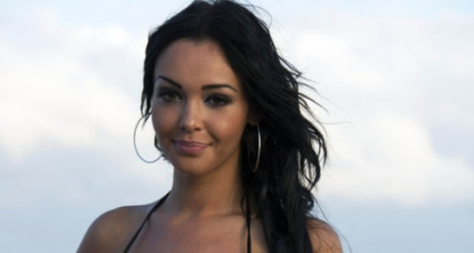 Nabilla : la sortie de son livre prévue pour juillet ! Nabilla : la sortie de son livre prévue pour juillet !