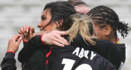 Football féminin : les Bleues s’imposent facilement face à la Finlande (3-0) Football féminin : les Bleues s’imposent facilement face à la Finlande (3-0)