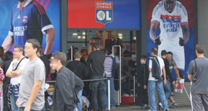 L'OL fait la fête avec ses supporters dimanche