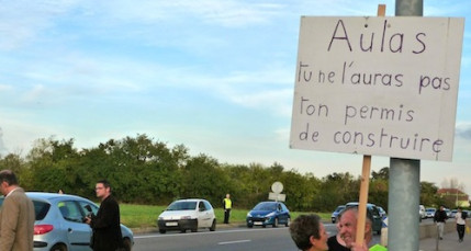300 anti-OL Land ont manifesté lundi à Décines 300 anti-OL Land ont manifesté lundi à Décines