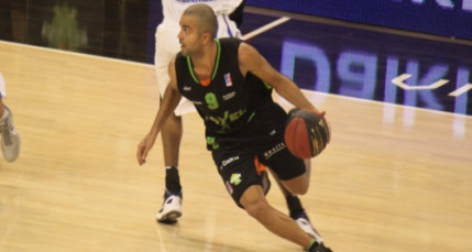 Tony Parker d&eacute;croche avec les Spurs un nouveau titre NBA