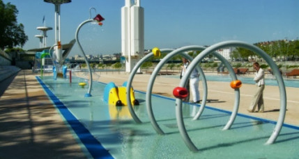 Piscine du Rhône : une pétition contre l’entrée à 8 euros Piscine du Rhône : une pétition contre l’entrée à 8 euros