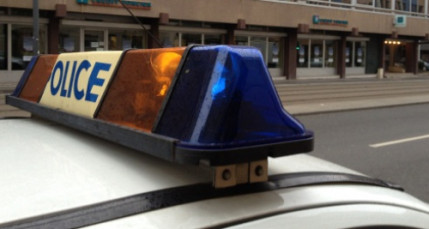 Armés de poings américains, ils volent des téléphones portables Armés de poings américains, ils volent des téléphones portables