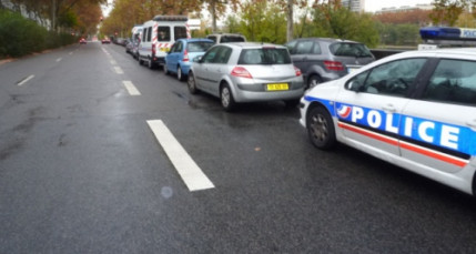Saint-Priest : il agresse sa victime avec un verre