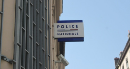 Caluire : un sexagénaire tente d’étrangler sa femme Caluire : un sexagénaire tente d’étrangler sa femme