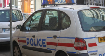 Un mineur agresse un cycliste et deux touristes sans raison