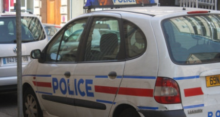 Villeurbanne : il frappe sa compagne avec une assiette