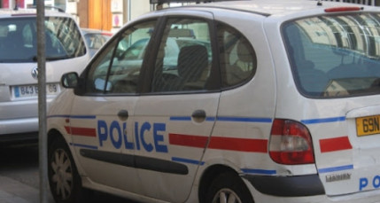 Une expulsion de terrain tourne en rixe entre policiers et occupants Une expulsion de terrain tourne en rixe entre policiers et occupants