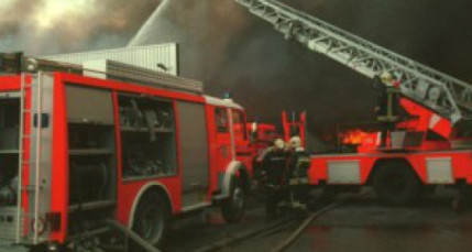 Un important incendie jeudi soir dans une entreprise de Vénissieux Un important incendie jeudi soir dans une entreprise de Vénissieux