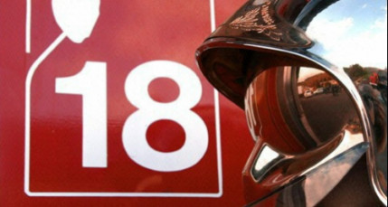 Rhône : une cuve pleine de résidus de titane en combustion à Vaulx-en-Velin Rhône : une cuve pleine de résidus de titane en combustion à Vaulx-en-Velin