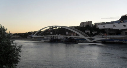 Lyon : la pose du pont Raymond Barre (enfin) programmée mardi Lyon : la pose du pont Raymond Barre (enfin) programmée mardi