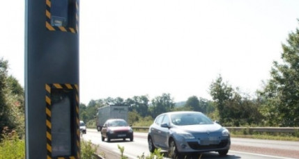 Les deux radars "discriminants" du p&eacute;riph' mis en service ce dimanche soir