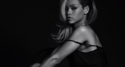 Rihanna à Paris pour la sortie de son parfum Rihanna à Paris pour la sortie de son parfum