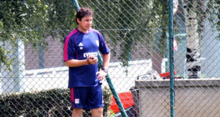 Cascade de blessures &agrave; l'OL : le pr&eacute;parateur physique point&eacute; du doigt