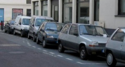 Une quinzaine de voitures dégradées dans le 7e arrondissement Une quinzaine de voitures dégradées dans le 7e arrondissement