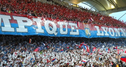 Lyon : un affrontement évité samedi entre supporters lyonnais et stéphanois Lyon : un affrontement évité samedi entre supporters lyonnais et stéphanois