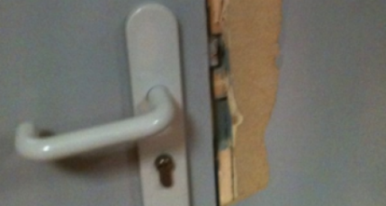 OL : la grosse colère d'Umtiti après son expulsion OL : la grosse colère d'Umtiti après son expulsion