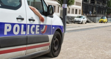 Lyon : interpellé, il assène trois coups de poing à un policier Lyon : interpellé, il assène trois coups de poing à un policier