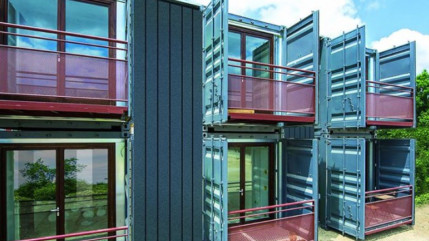 De jeunes Lyonnais en difficult&eacute; bient&ocirc;t log&eacute;s dans des containers maritimes recycl&eacute;s