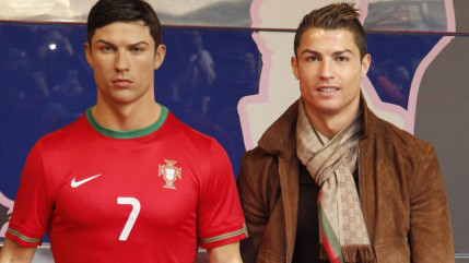Cristiano Ronaldo fait recoiffer tous les mois son double de cire ! Cristiano Ronaldo fait recoiffer tous les mois son double de cire !