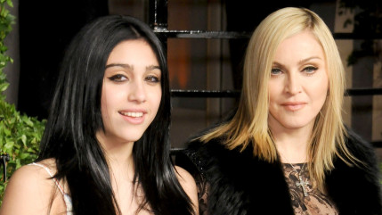 La fille de Madonna ne veut pas que sa mère vienne sur son campus ! La fille de Madonna ne veut pas que sa mère vienne sur son campus !