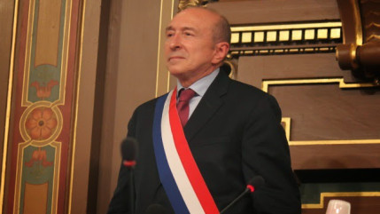 Gérard Collomb verrait bien une statue de lui domptant un lion sur la place des Terreaux Gérard Collomb verrait bien une statue de lui domptant un lion sur la place des Terreaux