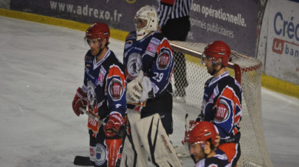 Le LHC s'incline lors du derby face à Grenoble