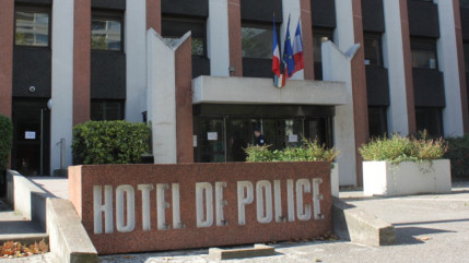 Rhône : une sage-femme facturait des soins infirmiers, un préjudice à 280 000 euros Rhône : une sage-femme facturait des soins infirmiers, un préjudice à 280 000 euros