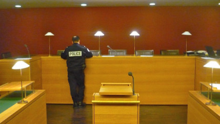 Rh&ocirc;ne : un p&egrave;re jug&eacute; pour des s&eacute;vices suppos&eacute;s sur un nourrisson