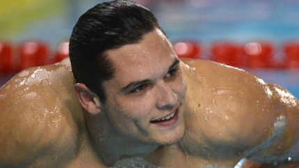 Florent Manaudou pose nu pour Karl Lagerfeld!