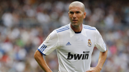 Pour son premier match en tant qu’entraîneur du Real Madrid, Zinédine Zidane a vu son équipe largement l’emporter contre La Corogne (5-0) à Bernabeu, hier en Liga Pour son premier match en tant qu’entraîneur du Real Madrid, Zinédine Zidane a vu son équipe largement l’emporter contre La Corogne (5-0) à Bernabeu, hier en Liga