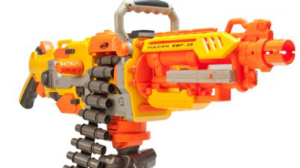 Toys'R'Us a retiré de ses rayons 23 références de jouets représentant des armes Toys'R'Us a retiré de ses rayons 23 références de jouets représentant des armes