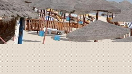 Après la Grande-Bretagne, le Danemark a appelé ses touristes à quitter la Tunisie en raison du risque "élevé" d'un nouvel attentat Après la Grande-Bretagne, le Danemark a appelé ses touristes à quitter la Tunisie en raison du risque "élevé" d'un nouvel attentat