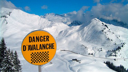 Ce samedi, six alpinistes ont été tués par une avalanche dans les Alpes italiennes, à la frontière avec l’Autriche Ce samedi, six alpinistes ont été tués par une avalanche dans les Alpes italiennes, à la frontière avec l’Autriche