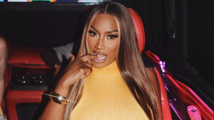 Aya Nakamura : une tv-réalité sur son quotidien ? Aya Nakamura : une tv-réalité sur son quotidien ?