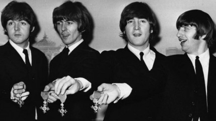 Une mèche de John Lennon coupée en 1966 a été vendue aux enchères ce week-end 35 000 dollars Une mèche de John Lennon coupée en 1966 a été vendue aux enchères ce week-end 35 000 dollars