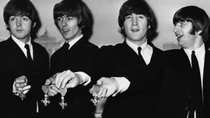 Le légendaire producteur des Beatles, George Martin, est décédé à l'âge de 90 ans Le légendaire producteur des Beatles, George Martin, est décédé à l'âge de 90 ans