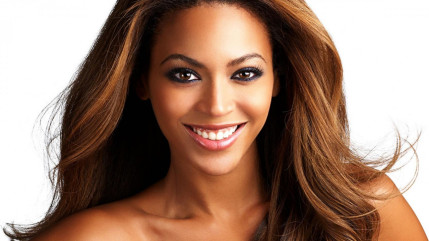 Beyoncé vole la vedette à sa mère ! Beyoncé vole la vedette à sa mère !