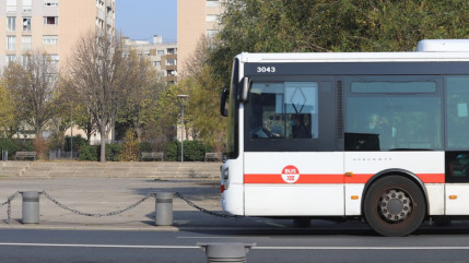 Brûlée à l'acide dans un bus TCL à Lyon, une jeune étudiante porte plainte