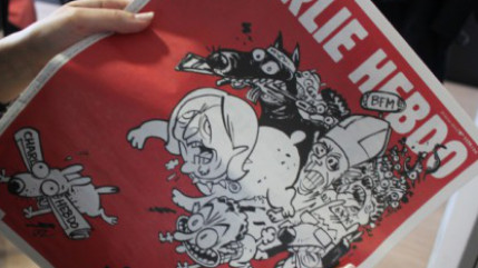 Les 4,1 millions d'euros collectés par Charlie Hebdo depuis les attentats vont êtres distribués "dans les prochains jours" aux victimes Les 4,1 millions d'euros collectés par Charlie Hebdo depuis les attentats vont êtres distribués "dans les prochains jours" aux victimes