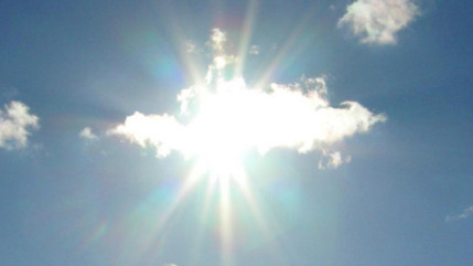 Plusieurs sites météo indiquent que cet hiver 2015/2016 sera le plus doux jamais observé depuis 1900 en France Plusieurs sites météo indiquent que cet hiver 2015/2016 sera le plus doux jamais observé depuis 1900 en France