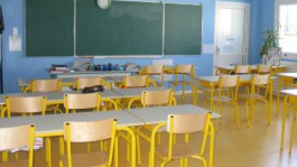 Plus de la moitié des Français (66%) ont une image positive des professeurs/enseignants, selon un sondage OpinionWay Plus de la moitié des Français (66%) ont une image positive des professeurs/enseignants, selon un sondage OpinionWay