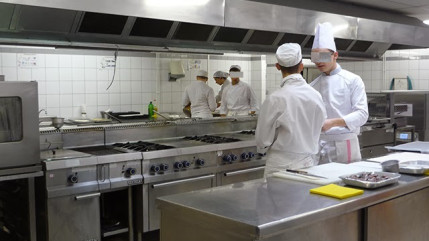 Le plus long saucisson brioch&eacute; du monde &agrave; Confluence