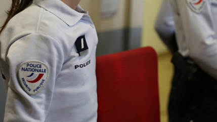 Dans la région : elle ramène un obus au commissariat