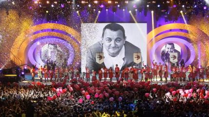 Découvrez le jeune prodige à l'origine de l'hymne des Enfoirés 2025 ! Découvrez le jeune prodige à l'origine de l'hymne des Enfoirés 2025 !