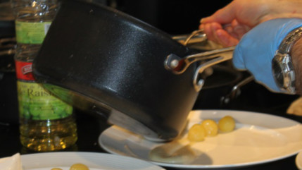 Championnat de France du dessert : le lyonnais Jérémie Gressier à la seconde place Championnat de France du dessert : le lyonnais Jérémie Gressier à la seconde place